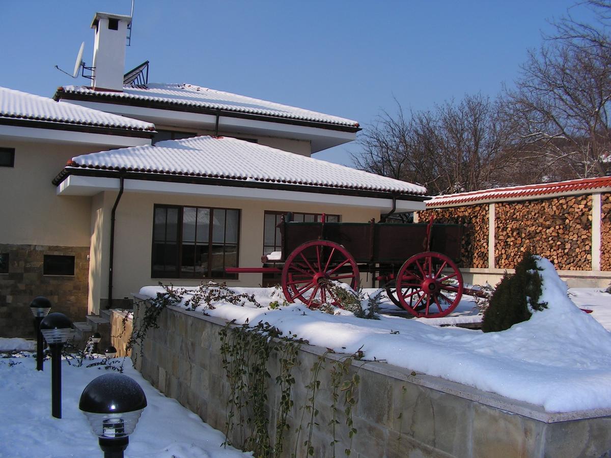 Hotel Black Stork Nisovo Exterior photo